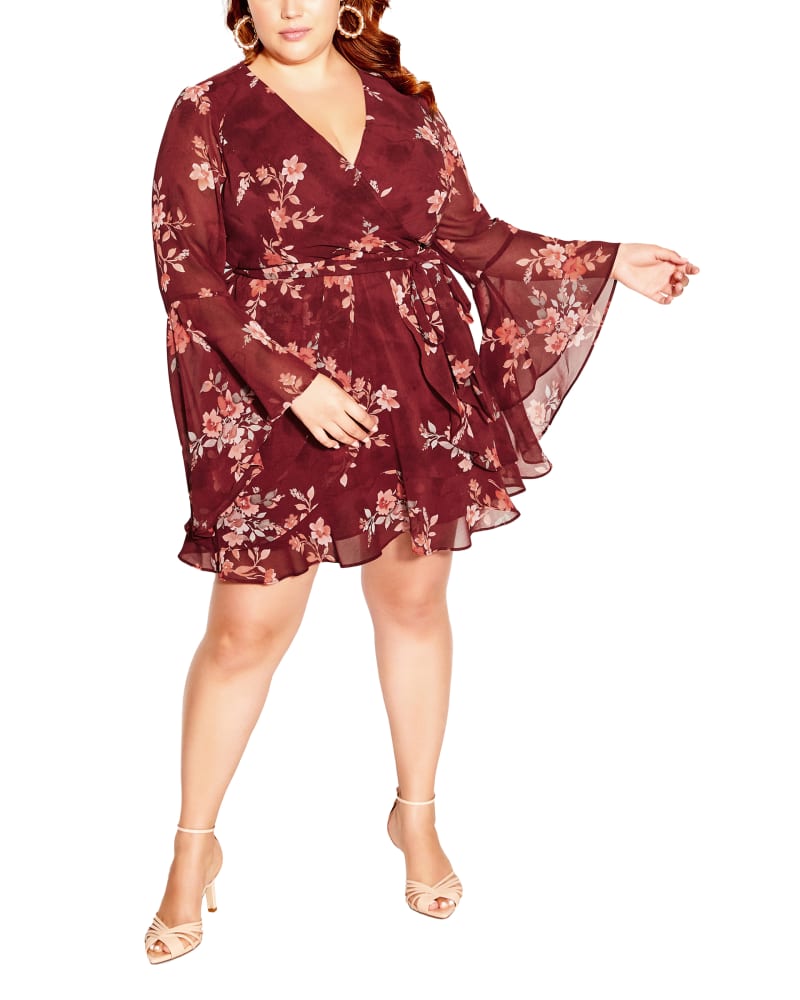 Front of a model wearing a size S DRESS ALICIA in Port Sweet Bloom by City Chic. | dia_product_style_image_id:310495